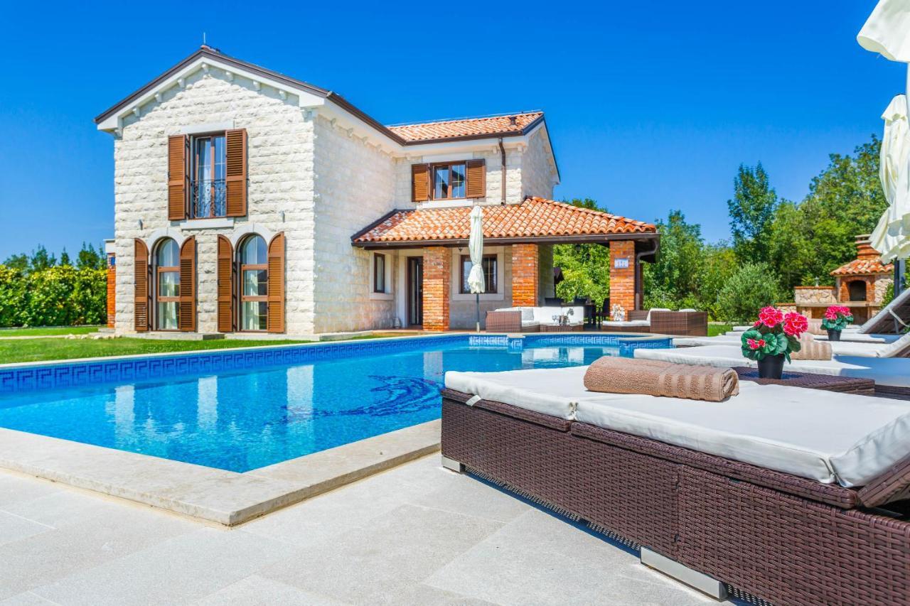 Villa Kamenica Kras 외부 사진