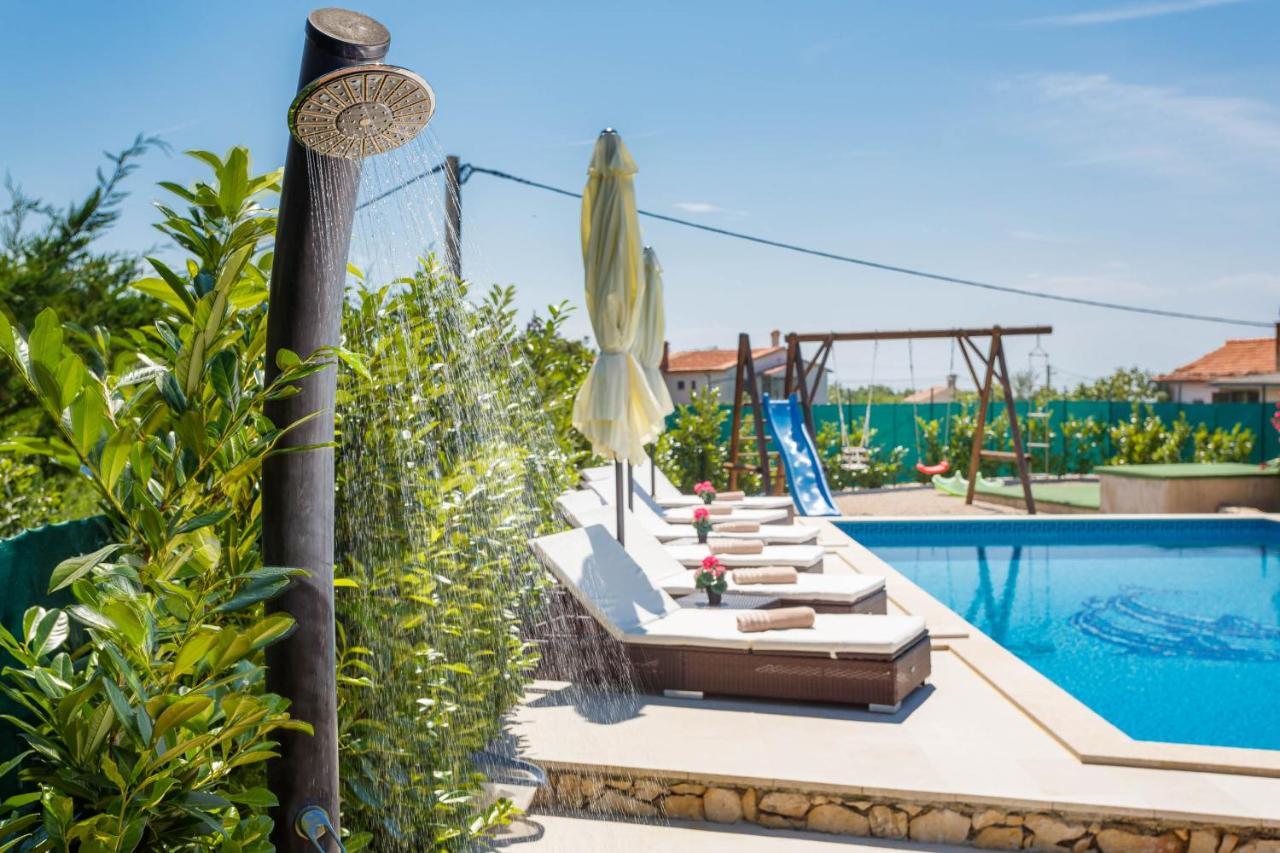 Villa Kamenica Kras 외부 사진